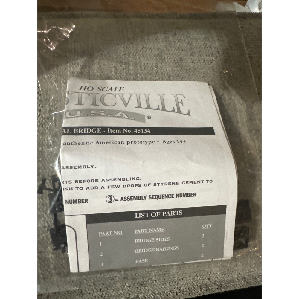 PLASTICVILLE HO SCALE U.S.A. 45134 ARCH‎ BRIDGE MODEL KIT